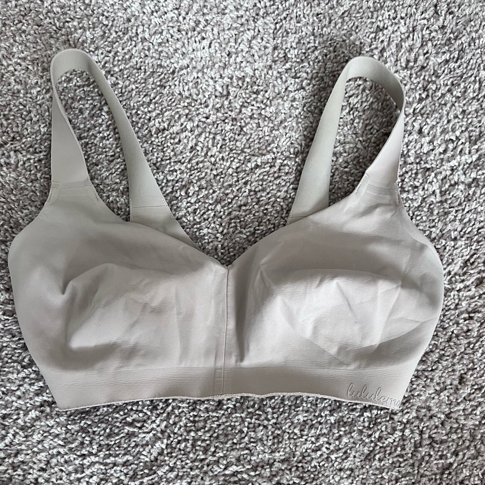 lululemon sports bra mauve type of color